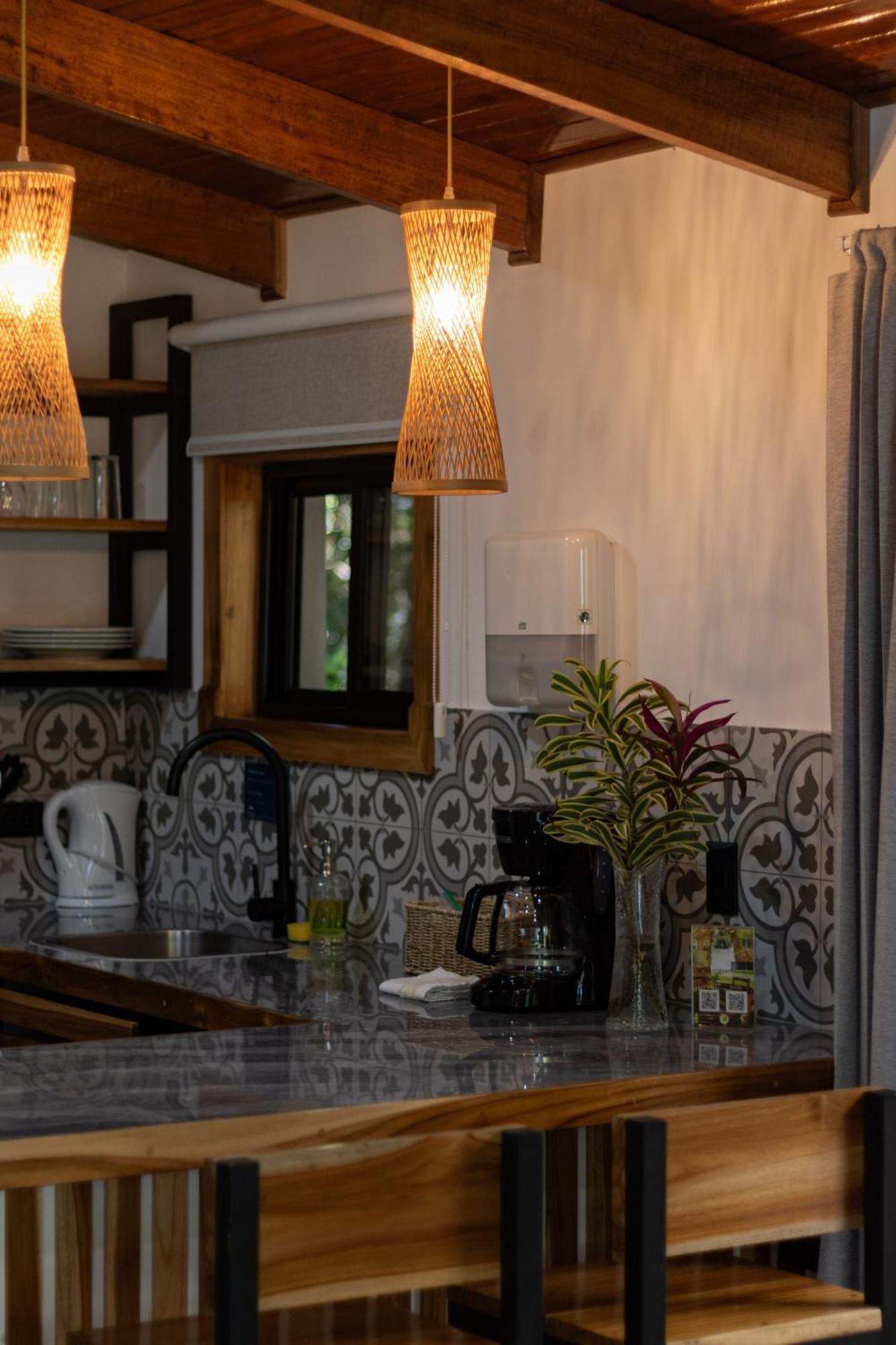Los Pinos Cabins & Reserve Monteverde 外观 照片