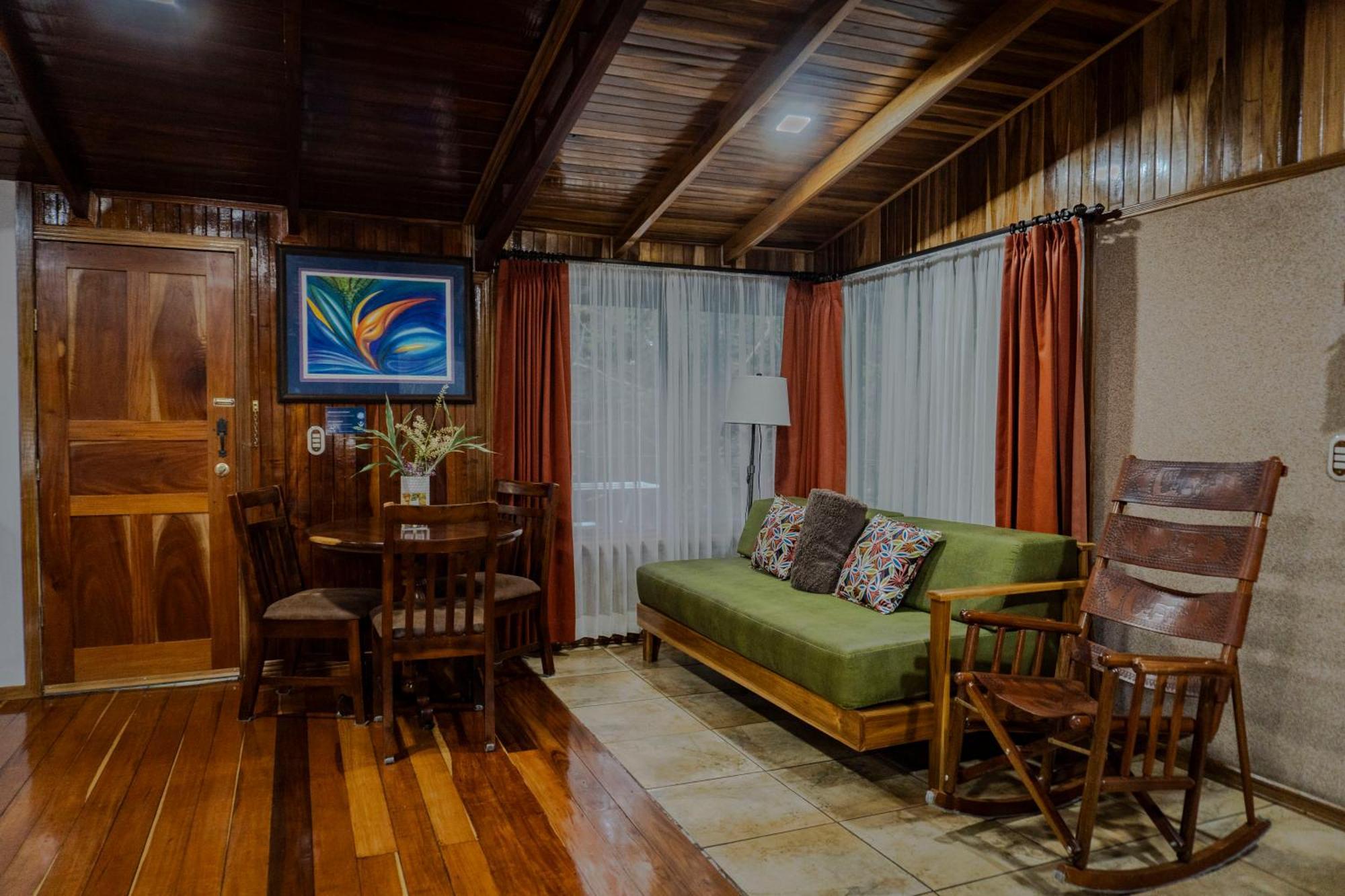 Los Pinos Cabins & Reserve Monteverde 客房 照片